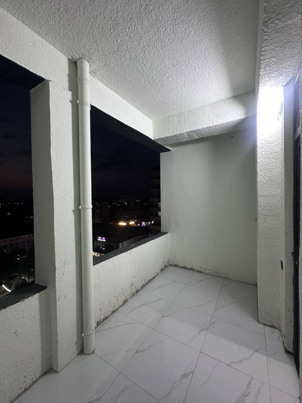 3 otaqlı, Yeni tikili, 72 kv. m