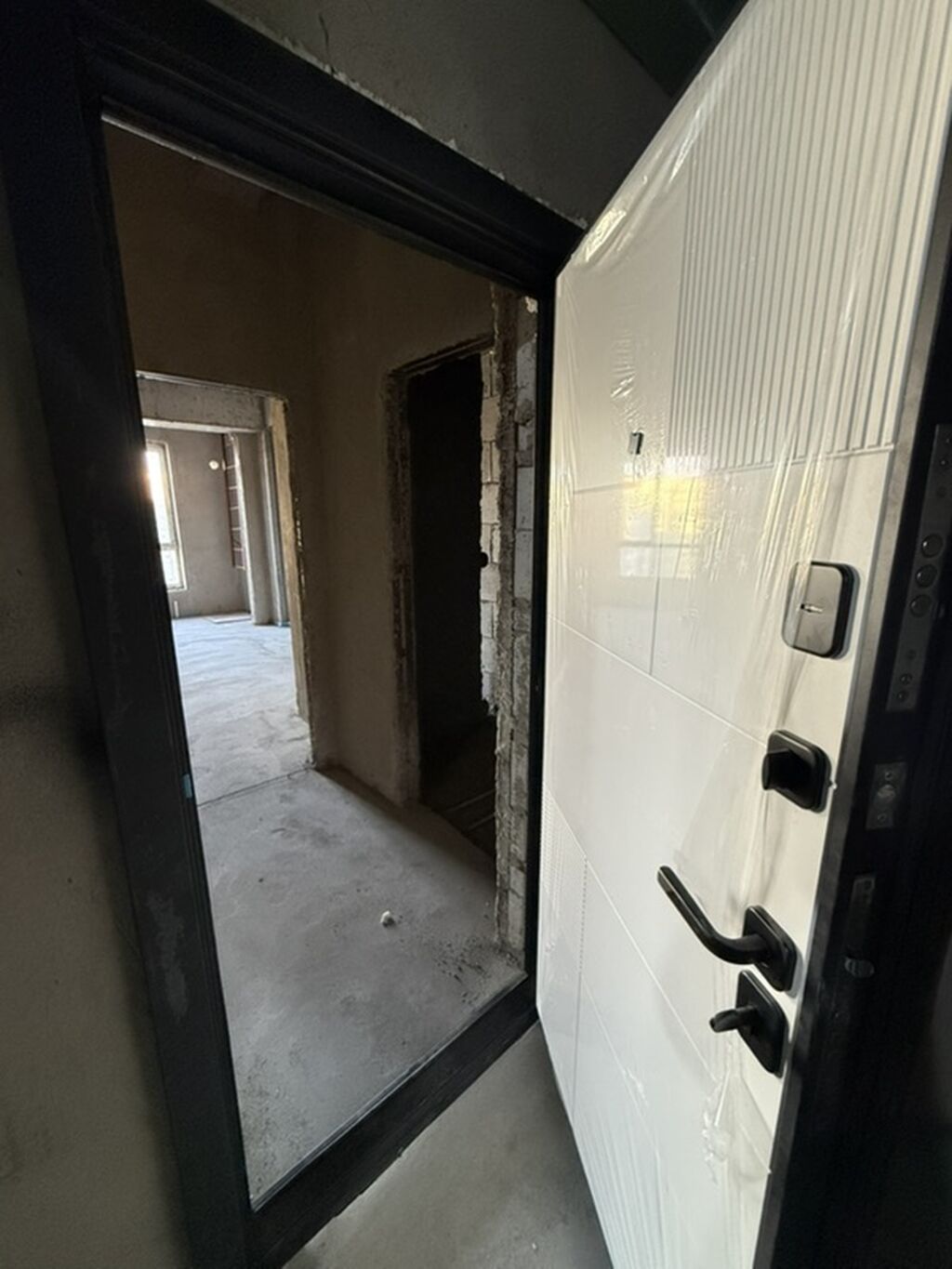 1 комната, 44 м², Пишпек Элитка, 14 этаж, ПСО (под самоотделку): фото 2