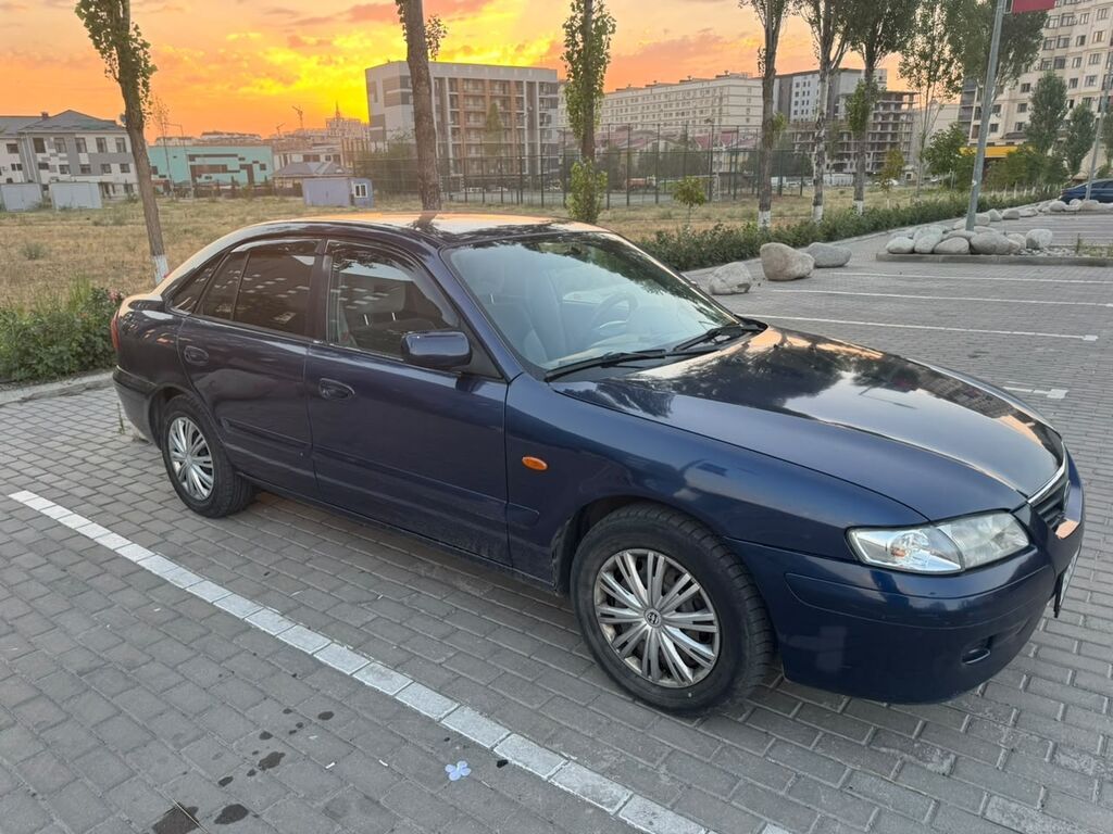 Mazda 626: 2003 г., 2 л, Автомат, Бензин, Седан: фото 3
