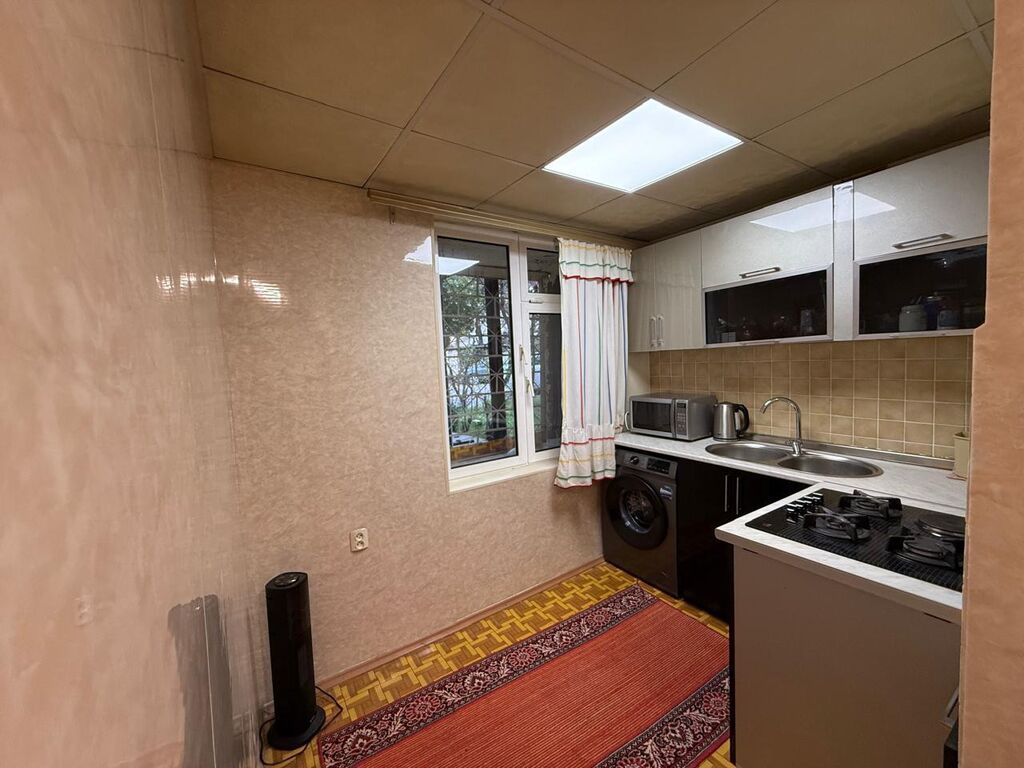 Bakı, 2 otaqlı, Köhnə tikili, m. İnşaatçılar, 52 kv. m