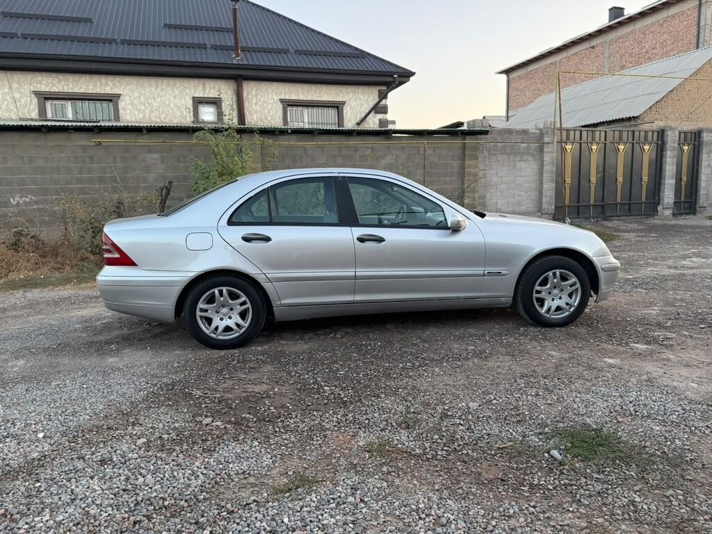 Mercedes-Benz C-Class: 2001 г., 1.8 л, Механика, Бензин, Седан: фото 3