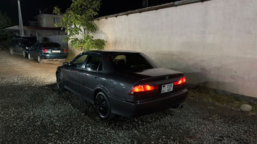 Honda Accord: 2000 г., 1.8 л, Автомат, Бензин, Седан: фото 3