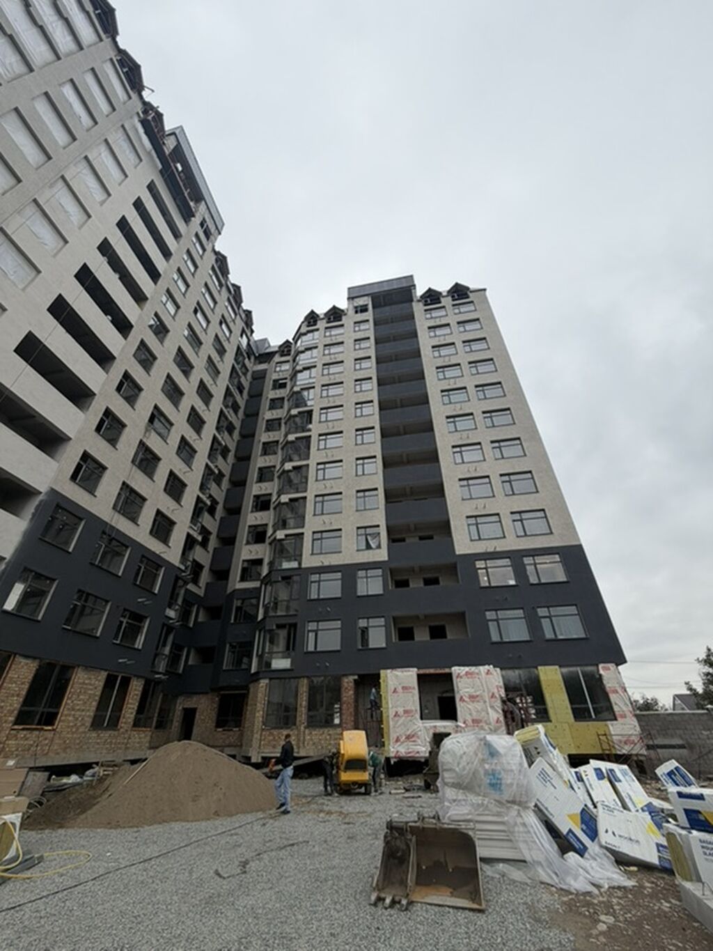 1 комната, 46 м², парк Фучика Элитка, 8 этаж, ПСО (под самоотделку): фото 2