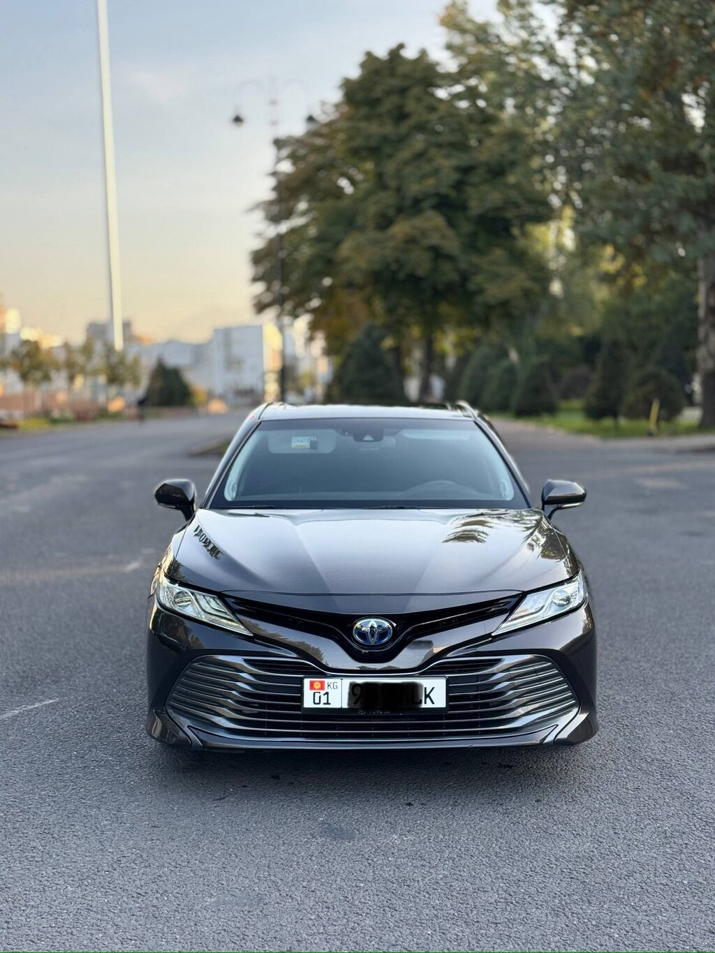 Toyota Camry: 2018 г., 2.5 л, Вариатор, Гибрид, Седан: фото 2