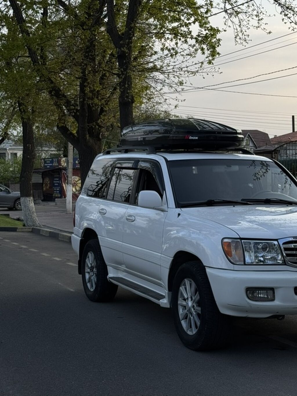 Toyota Land Cruiser: 2000 г., 4.7 л, Автомат, Газ, Внедорожник: фото 2