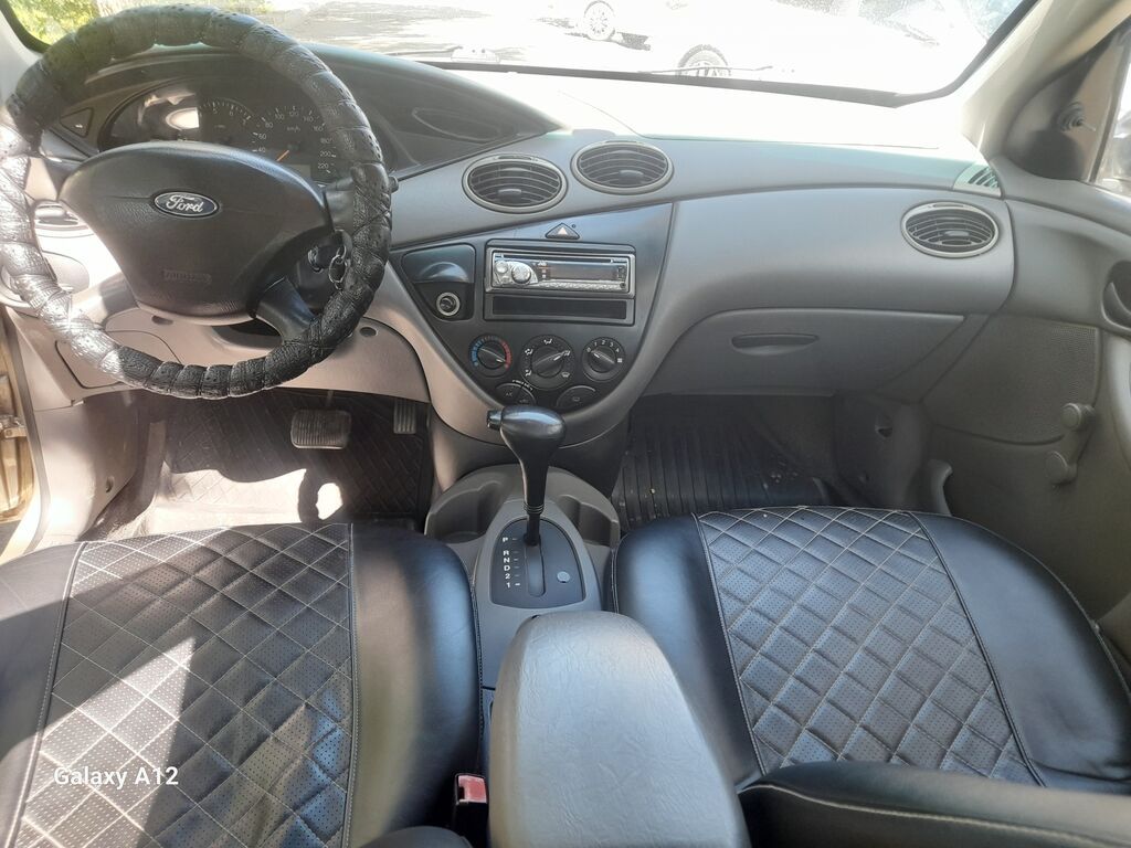 Ford Focus: 2003 г., 2 л, Автомат, Бензин, Седан: фото 5
