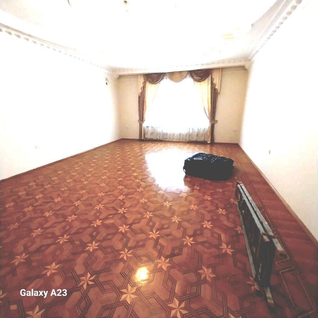 6-cı mikrorayonda 6 otaqlı həyət evi satılır, 700 m², 800 000 AZN, şəkil 5 / 12