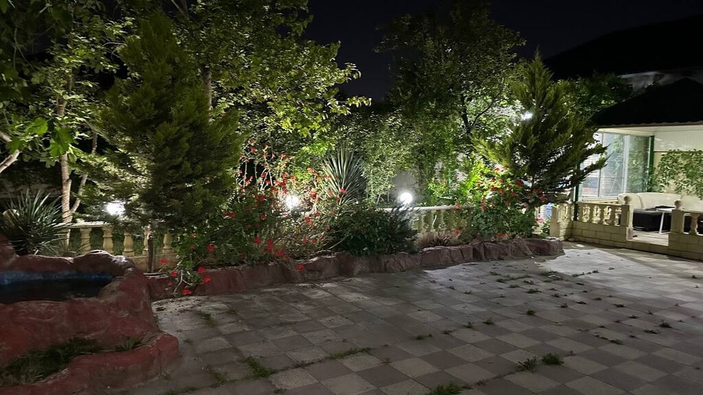 Ramana qəs. 5 otaqlı, 200 kv. m, Orta təmir