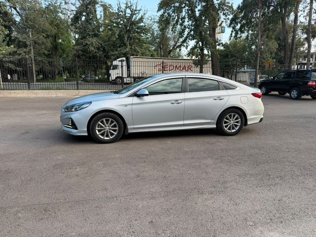 Hyundai Sonata: 2020 г., 2 л, Автомат, Газ, Седан: фото 2