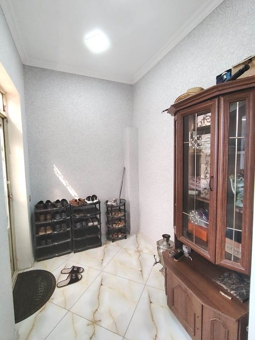 2 otaqlı, 82 kv. m, Yeni təmirli