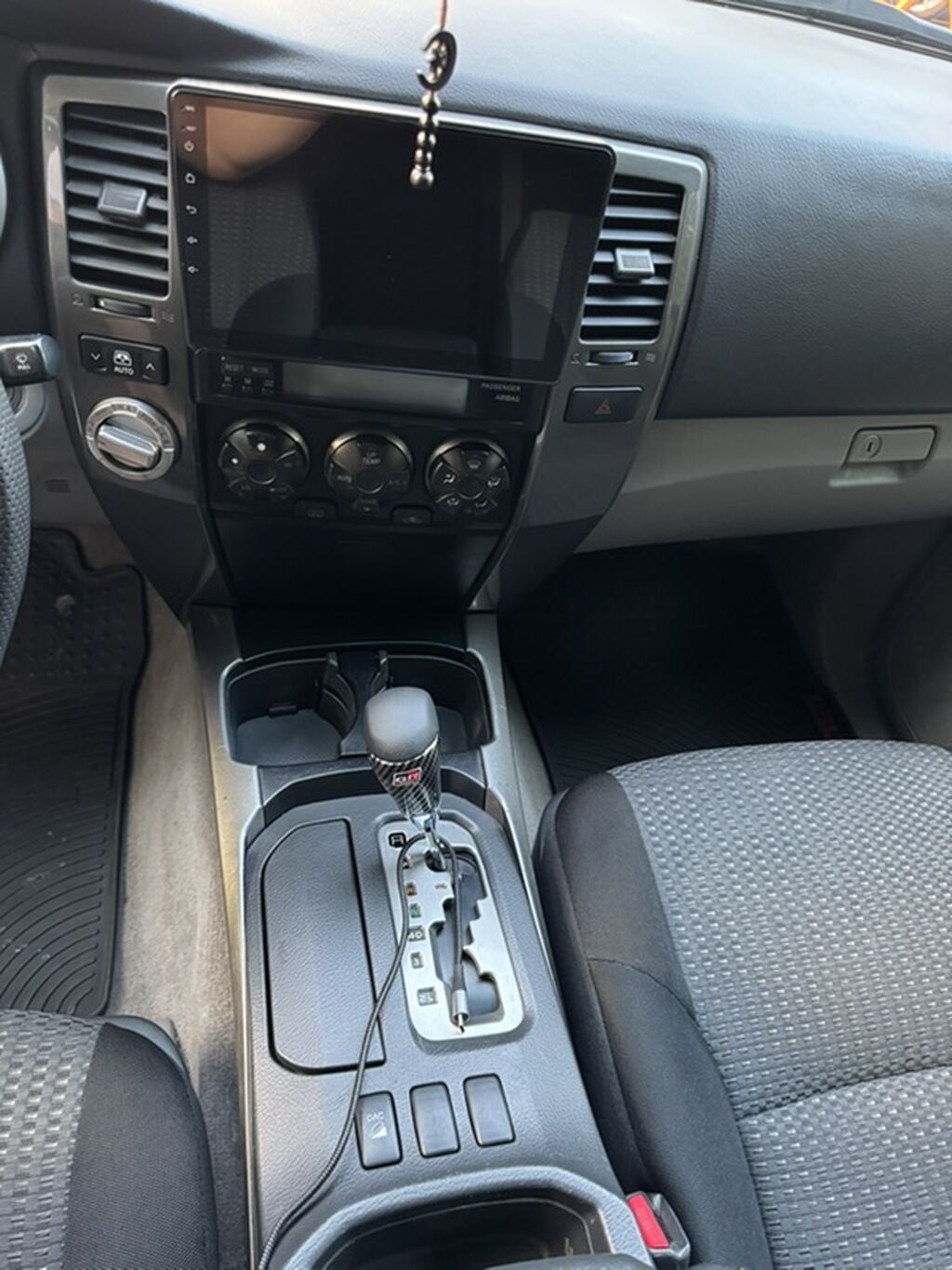 Toyota 4Runner: 2005 г., 4 л, Автомат, Бензин, Внедорожник: фото 8