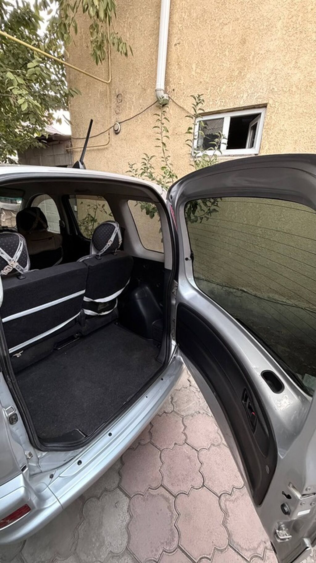 Toyota Funcargo: 2004 г., 1.3 л, Автомат, Бензин, Хэтчбэк: фото 7