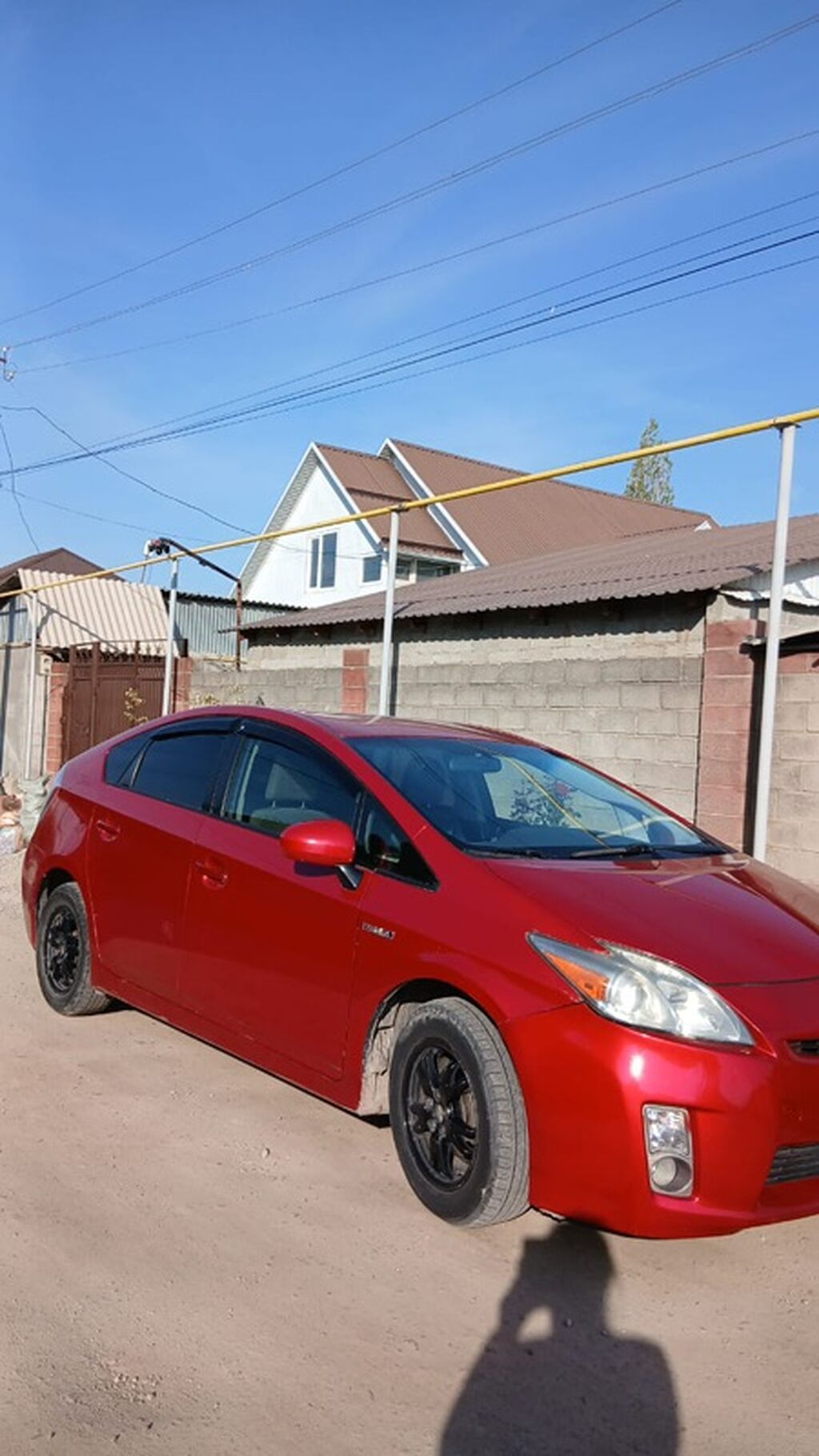 Toyota Prius: 2015 г., 1.8 л, Автомат, Гибрид, Хэтчбэк: фото 2