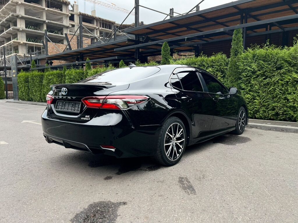 Toyota Camry: 2021 г., 2.5 л, Вариатор, Гибрид, Седан: фото 7