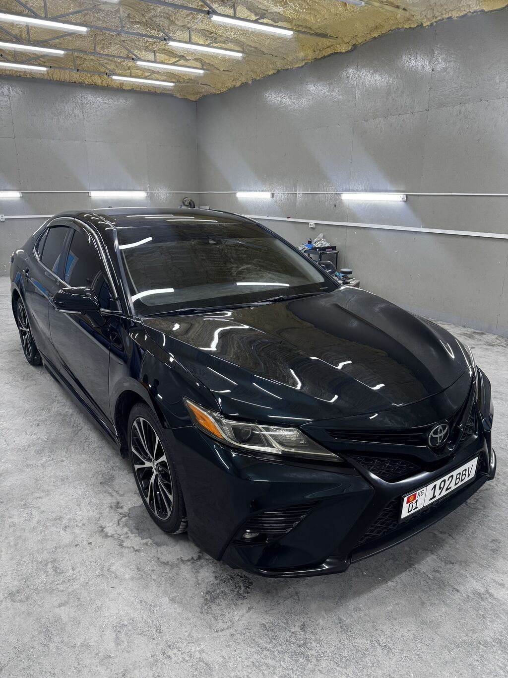 Toyota Camry: 2018 г., 2.5 л, Автомат, Бензин, Седан: фото 2