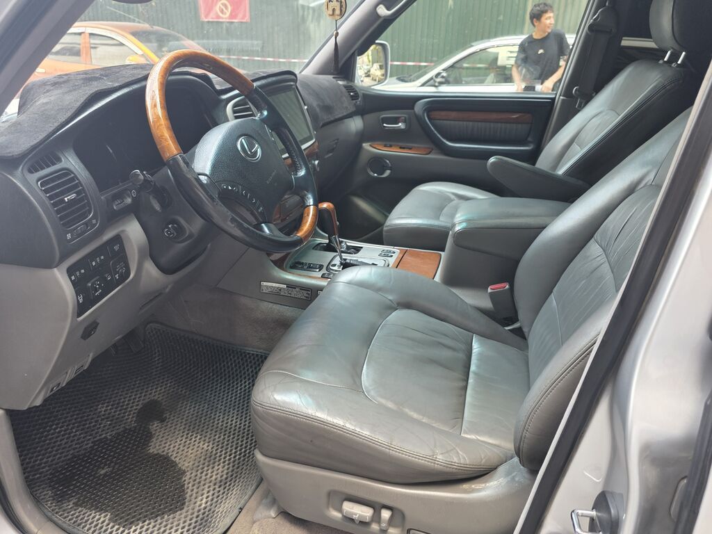 Lexus LX: 2006 г., 4.7 л, Автомат, Газ, Внедорожник: фото 6