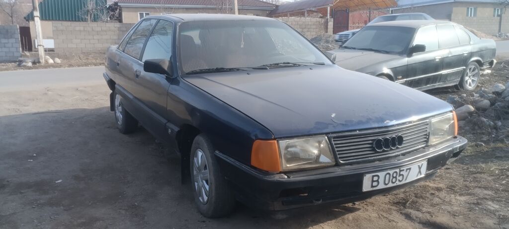 Audi 100