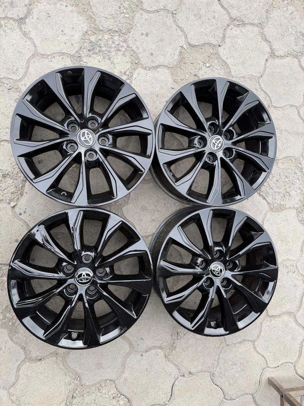 Литые Диски R 17 Toyota, Комплект, отверстий - 5, Б/у: фото 4