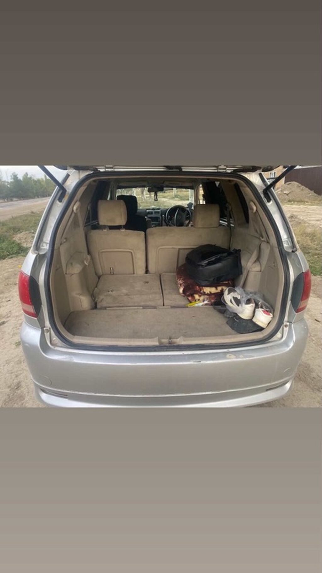 Toyota Ipsum: 2001 г., 2.4 л, Автомат, Бензин, Минивэн: фото 6
