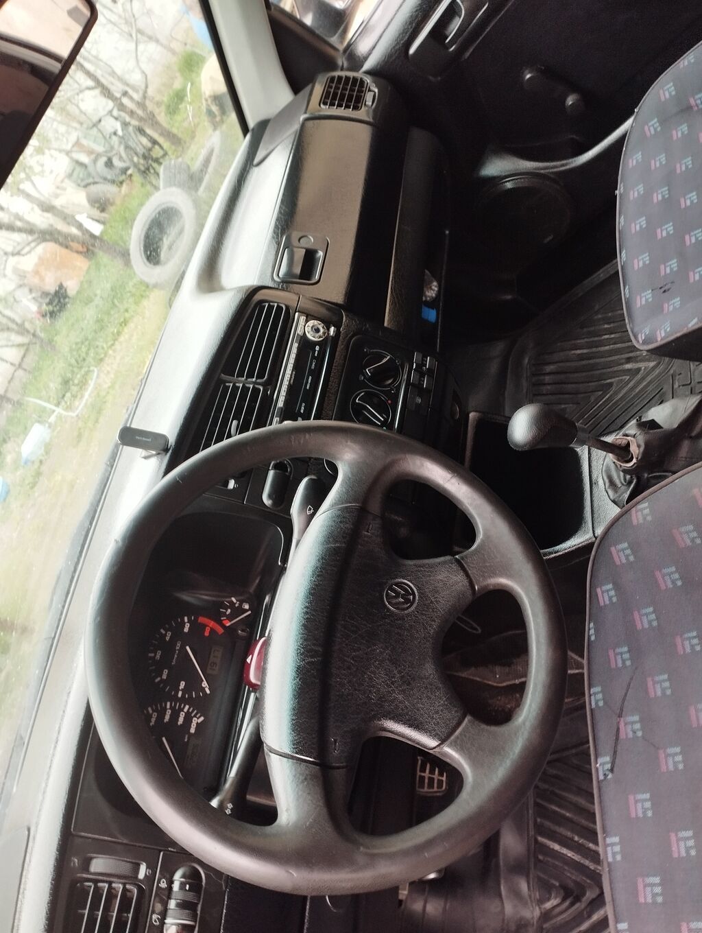 Volkswagen Golf: 1994 г., 1.8 л, Механика, Бензин, Хэтчбэк: фото 7