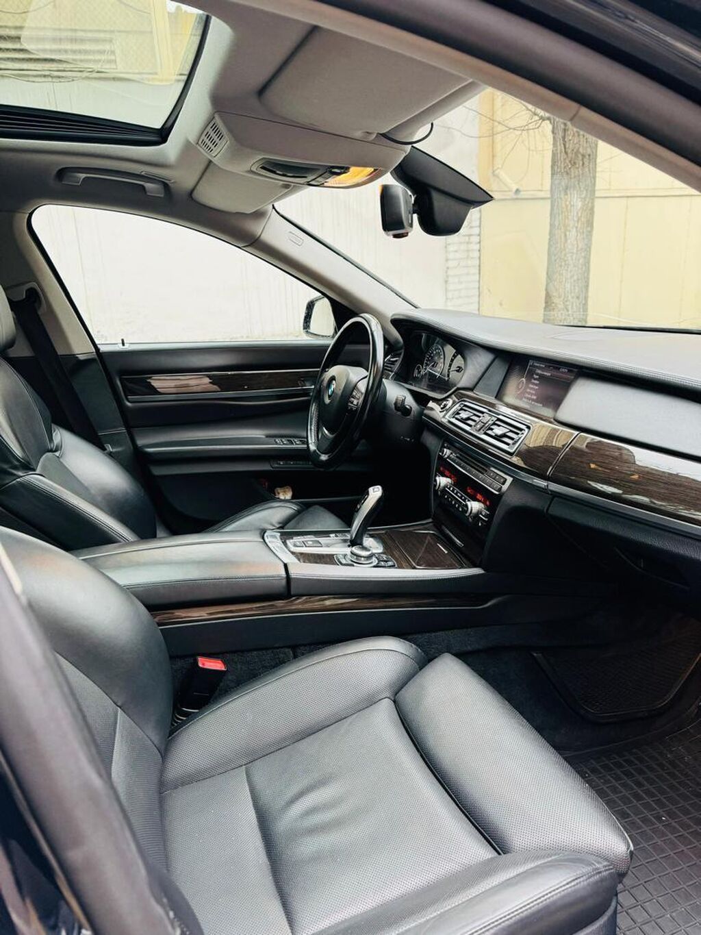 BMW 7 series: 2010 г., 4.4 л, Автомат, Бензин, Седан — фото 8