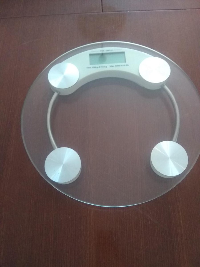 Ostalo za kuću: Digitalna vaga. Meri do 150 kg. NOVA Cena 1000,00 din na lalafo.rs Digitalna vaga. Meri do 150 kg. NOVA Cena 1000,00 din - Crvenka