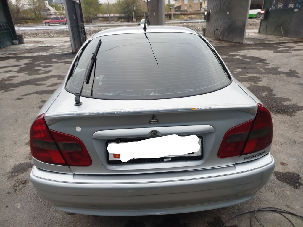 Mitsubishi Carisma: 2004 г., 1.6 л, Механика, Бензин, Лифтбек: фото 2