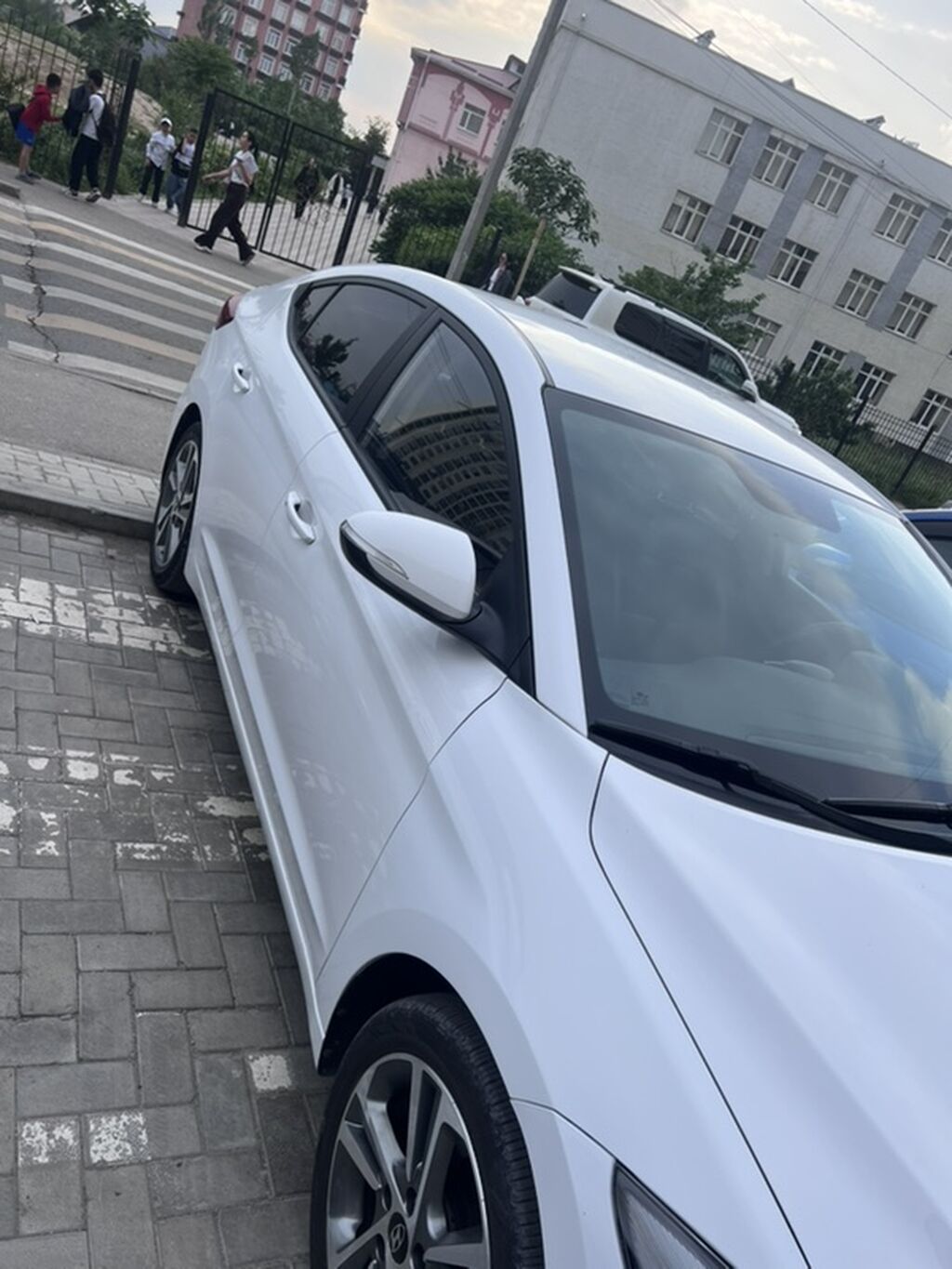 Hyundai Avante: 2018 г., 1.6 л, Типтроник, Бензин, Седан: фото 4