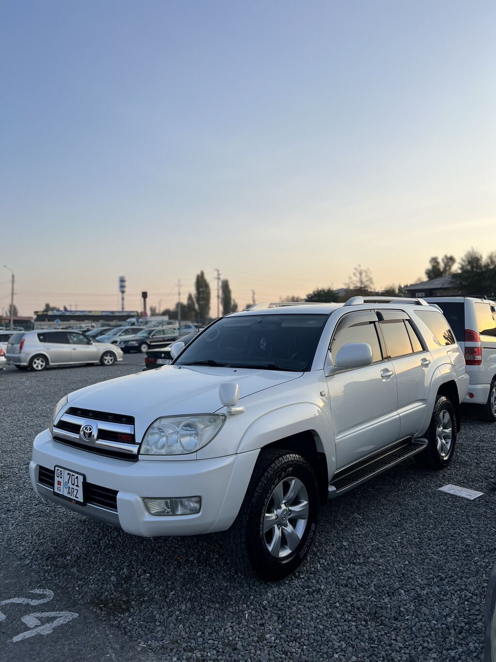Toyota Hilux Surf: 2004 г., 2.7 л, Автомат, Бензин, Внедорожник: фото 2