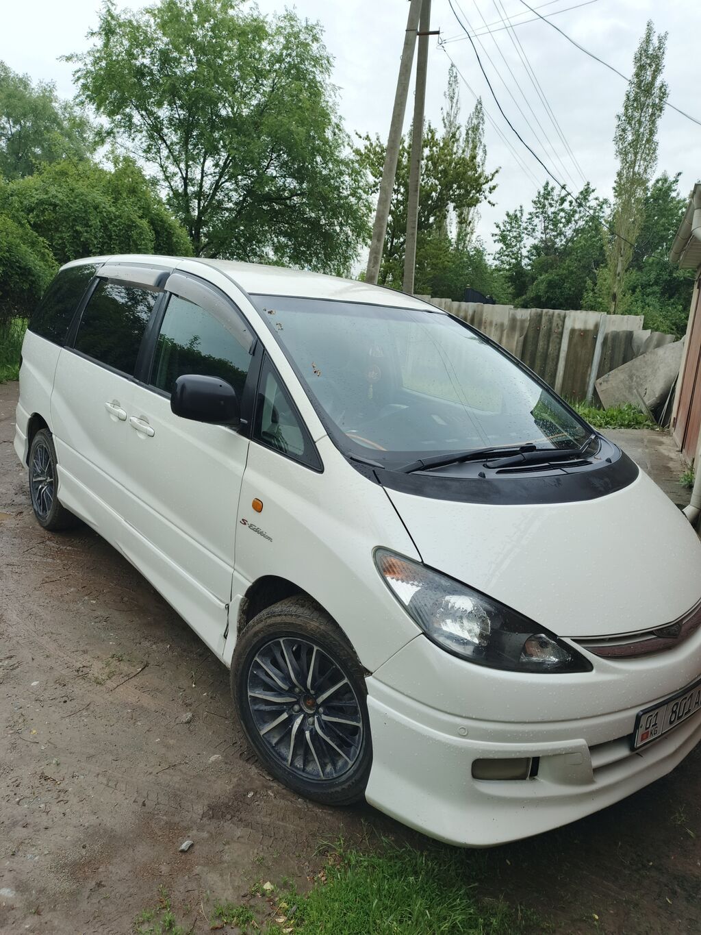 Toyota Estima