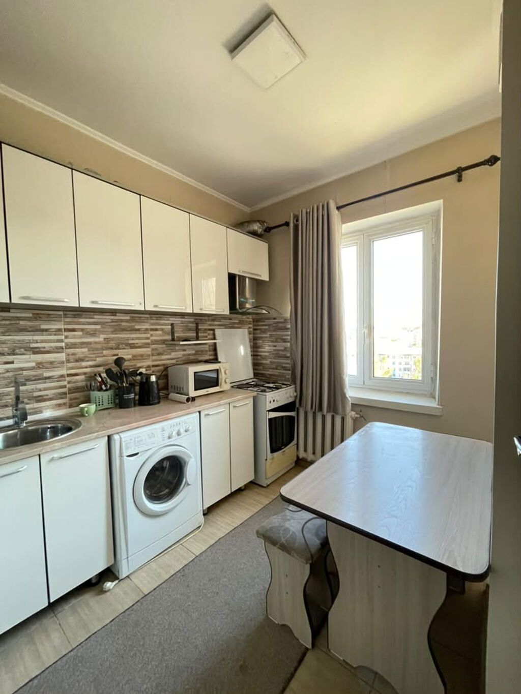 1 комната, 35 м², Ак-Эмир рынок 105 серия, 9 этаж, Евроремонт: фото 2