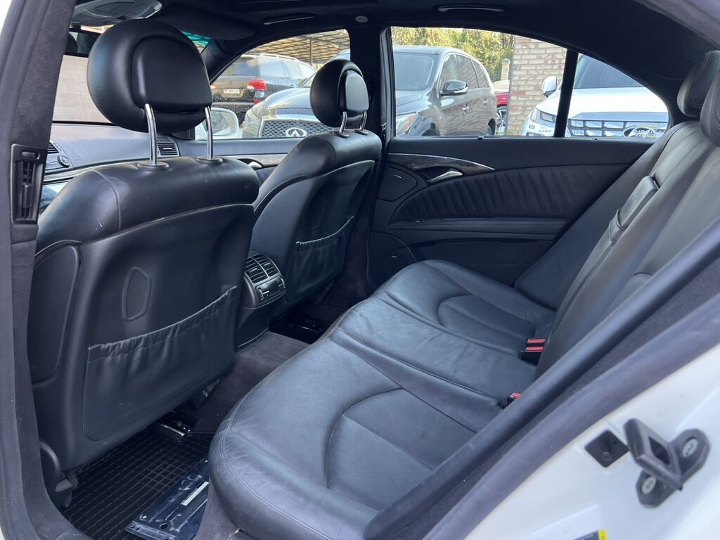 Mercedes-Benz E-Class: 2003 г., 5.5 л, Автомат, Бензин, Седан: фото 7
