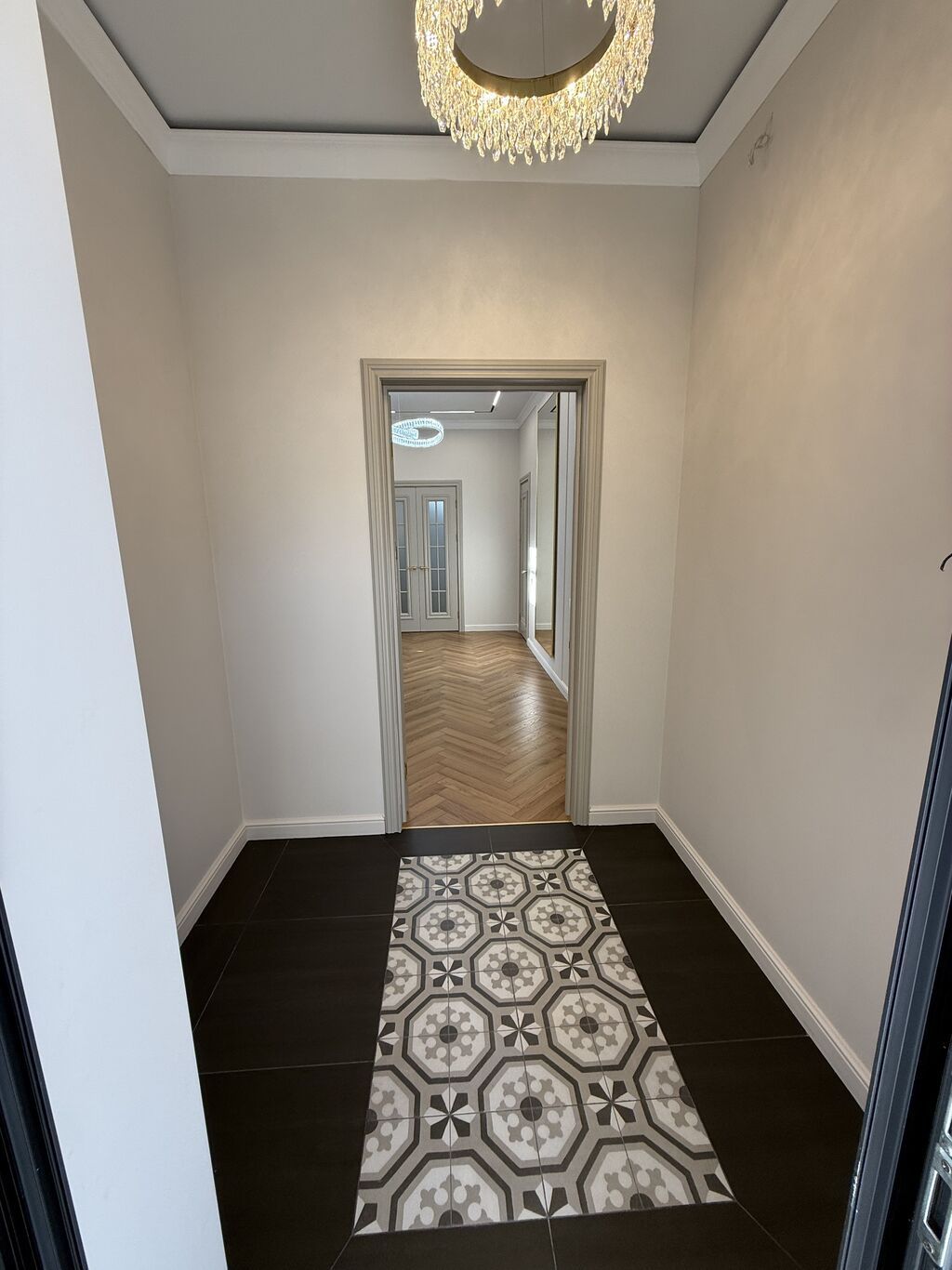 Продается двухэтажный особняк в Бишкеке, 340 м²: фото 4