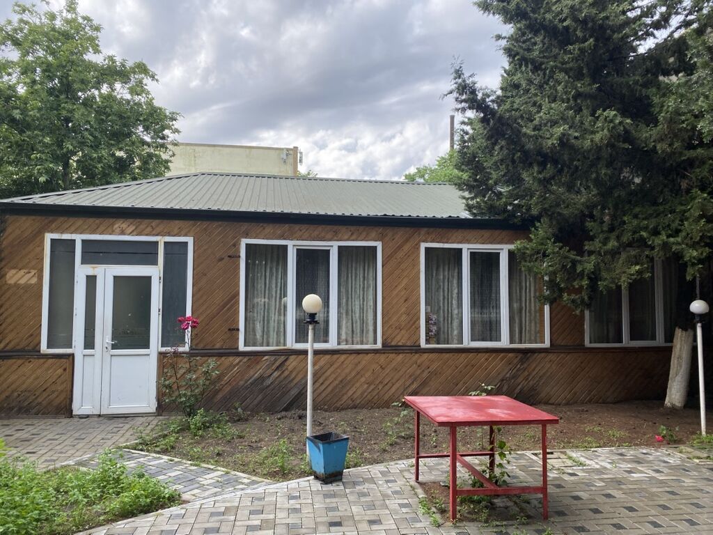 FURQAN AİLƏVİ İSTİRAHƏT MƏRKƏZİ.Restaran 21 sotun içindədir.70-80
