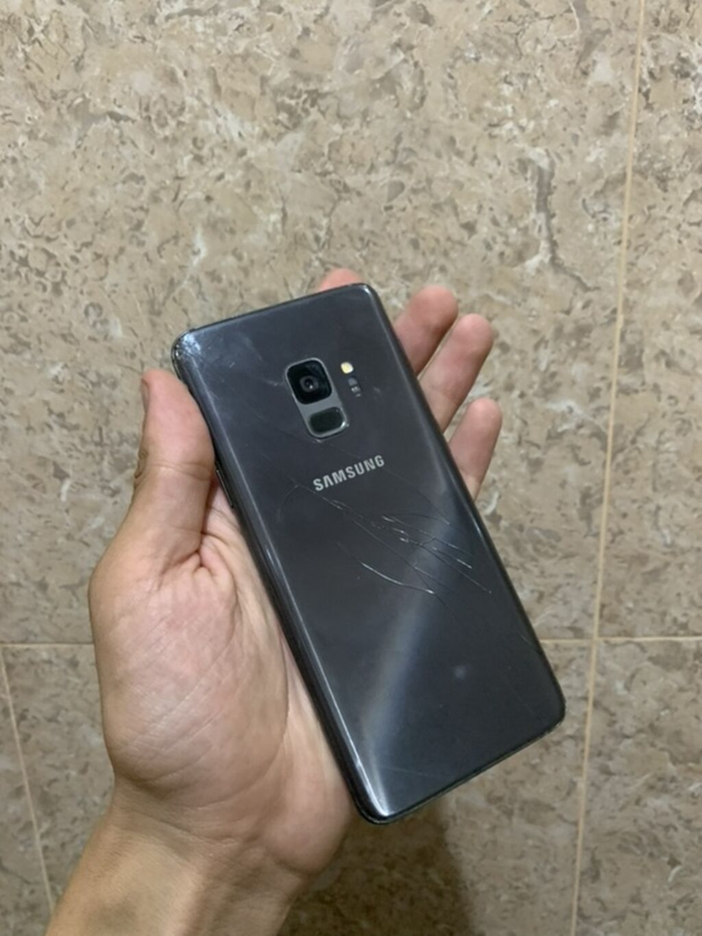 Samsung Galaxy S9, Б/у, 64 ГБ, 2 SIM: фото 8