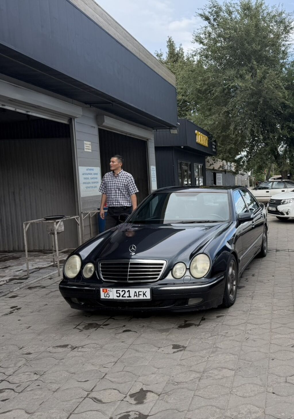 Mercedes-Benz E-Class: 2000 г., 3.2 л, Автомат, Газ, Седан: фото 1