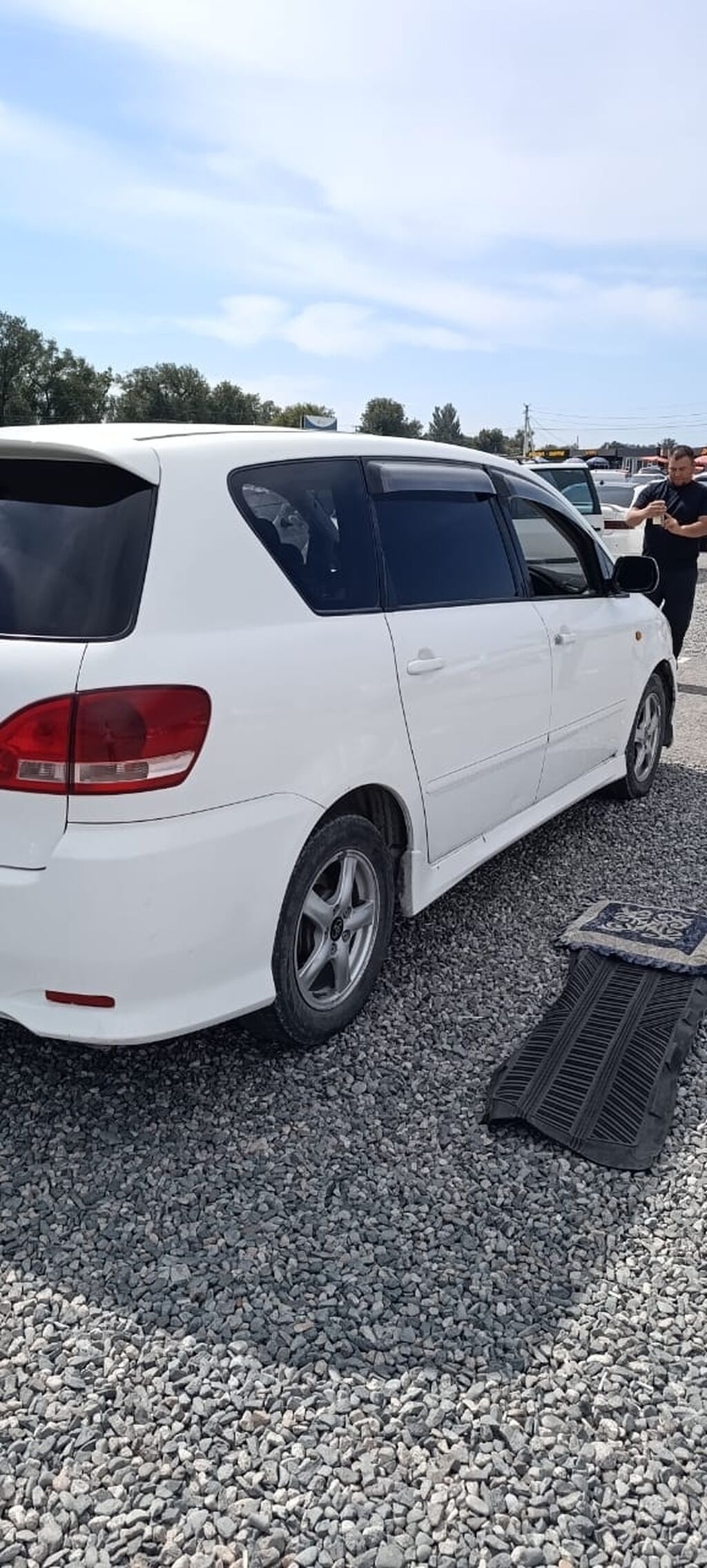 Toyota Ipsum: 2002 г., 2.4 л, Автомат, Бензин, Минивэн: фото 4