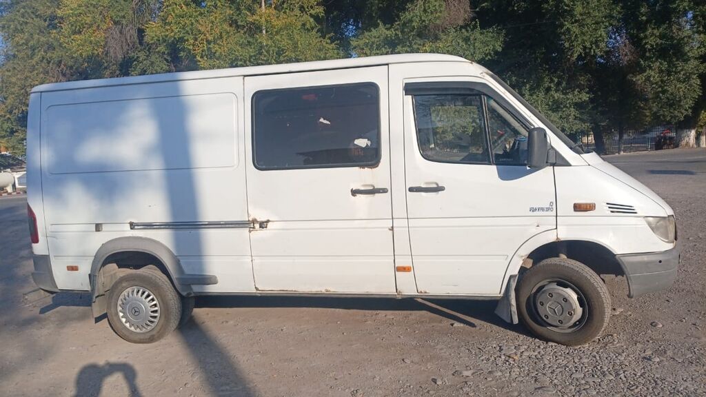 Mercedes-Benz Спринтер: 2006 г., 2.7 л, Механика, Дизель, Бус: фото 3