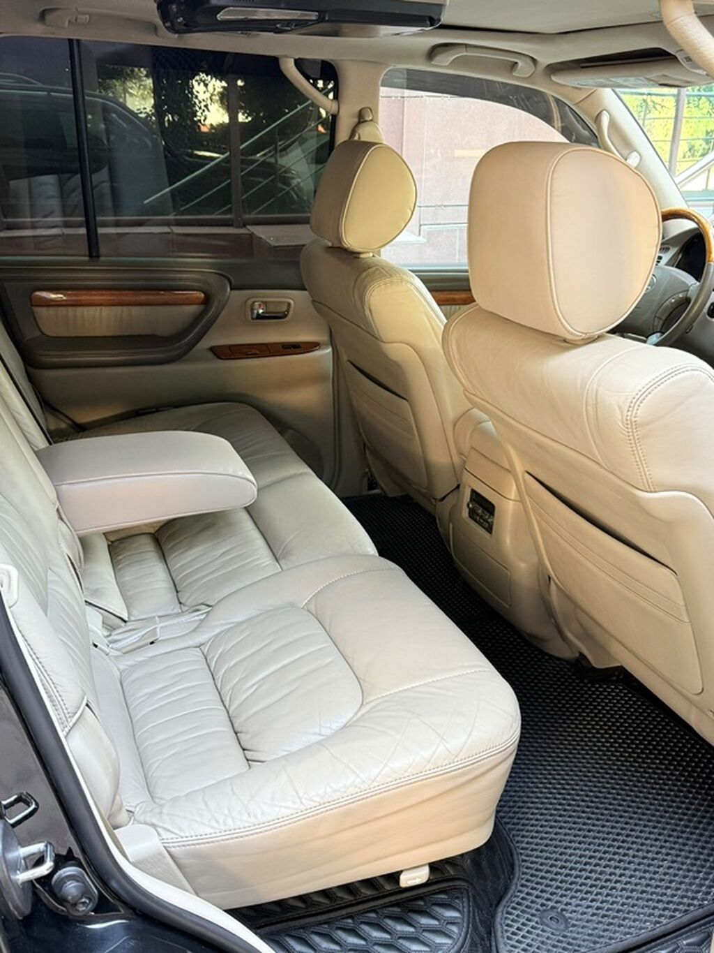 Lexus LX: 2006 г., 4.7 л, Автомат, Газ, Внедорожник: фото 3