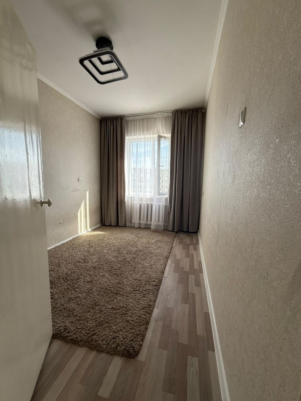 3 комнаты, 60 м², 12 мкр 106 серия улучшенная, 9 этаж: фото 2