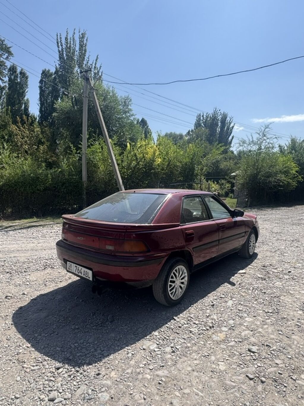 Mazda 323: 1994 г., 1.6 л, Механика, Бензин, Лифтбек: фото 3