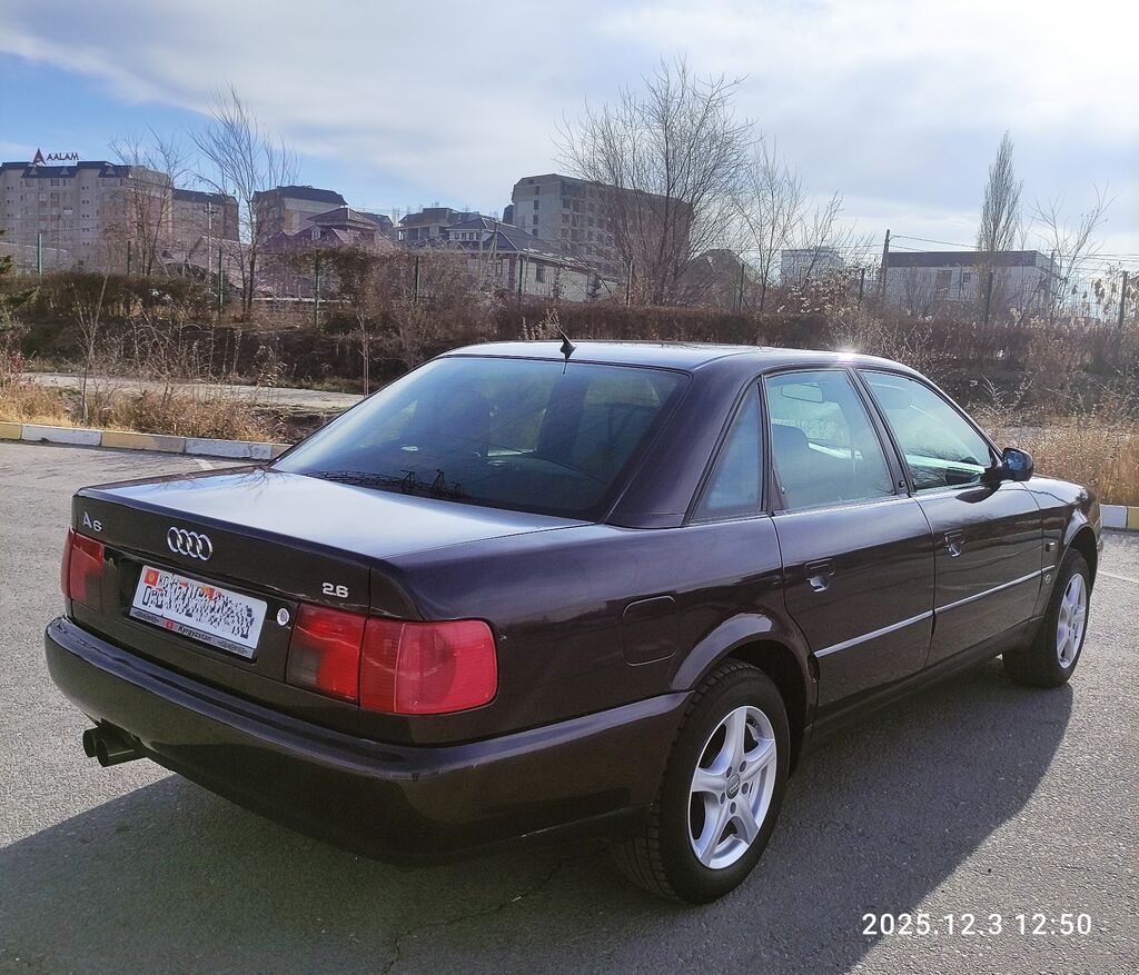 Audi A6: 1995 г., 2 л, Механика, Бензин, Седан: фото 3