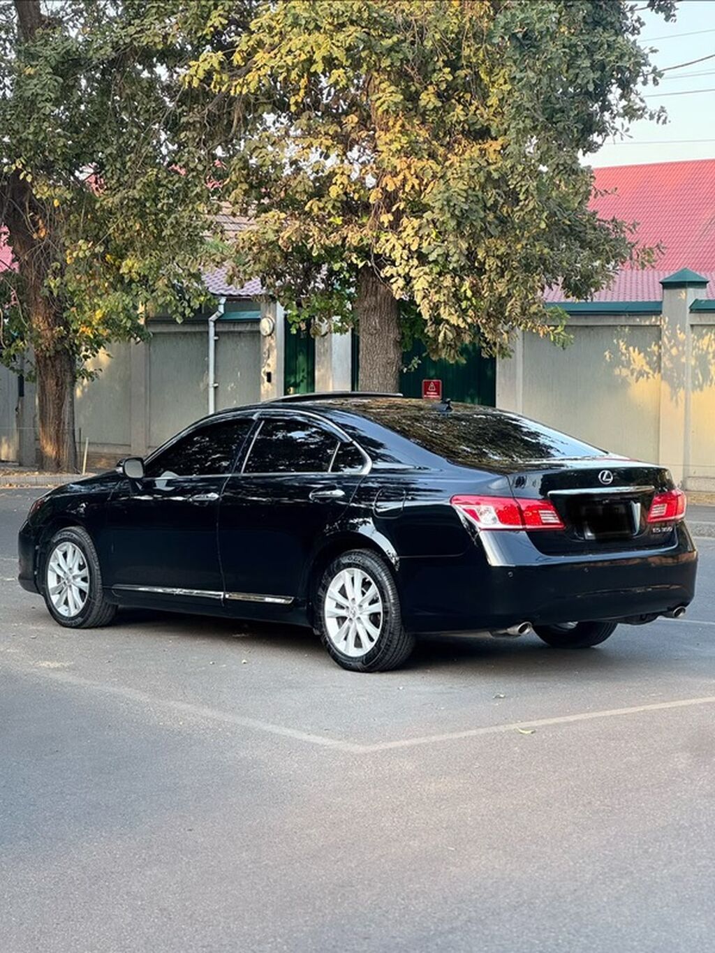 Lexus ES: 2012 г., Автомат, Бензин, Седан: фото 3
