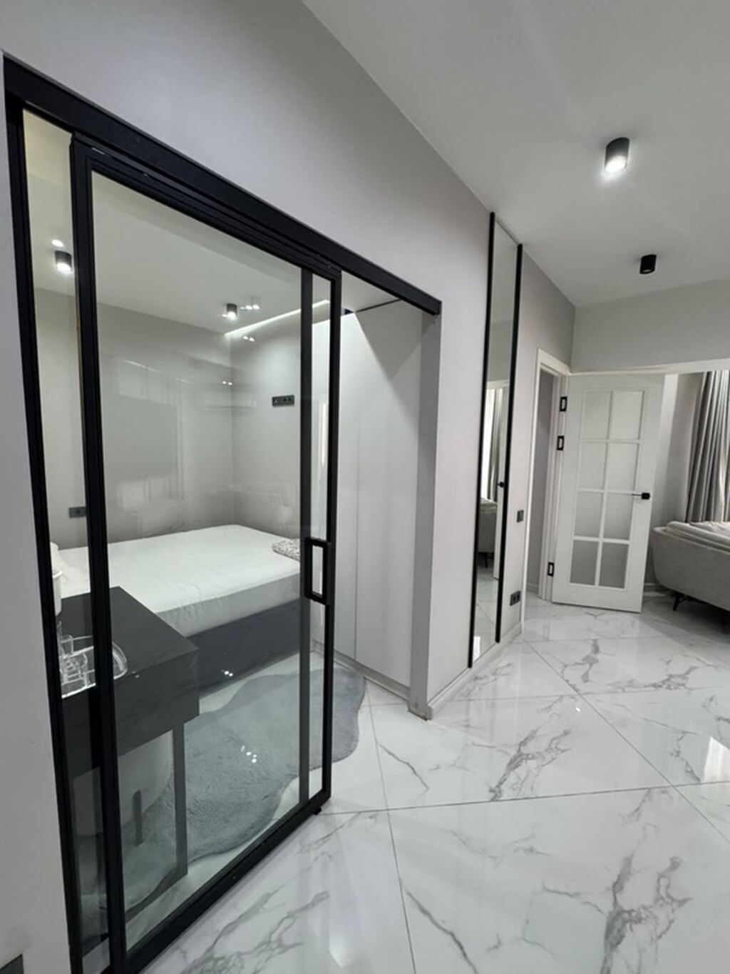 1 комната, 41 м², бульвар Эркиндик 3 этаж, Дизайнерский ремонт: фото 4