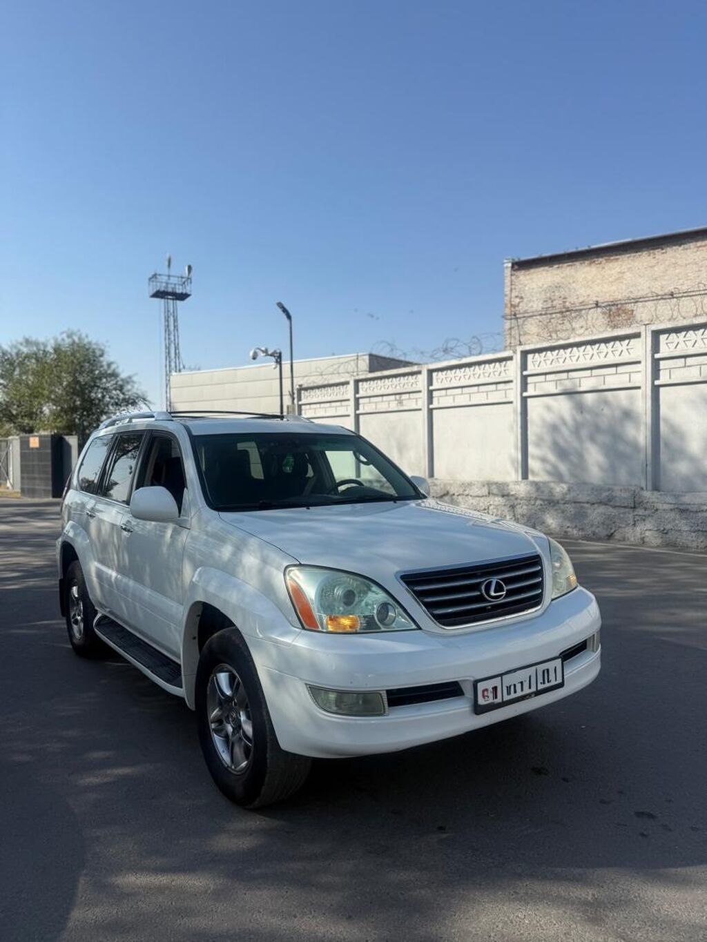 Lexus GX: 2009 г., Автомат, Газ, Внедорожник: фото 1