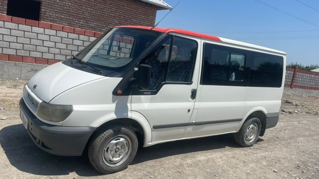Ford Transit: 2003 г., 2 л, Механика, Дизель, Минивэн: фото 2