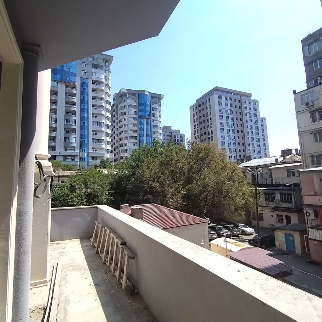 4 otaqlı, Yeni tikili, 153 kv. m