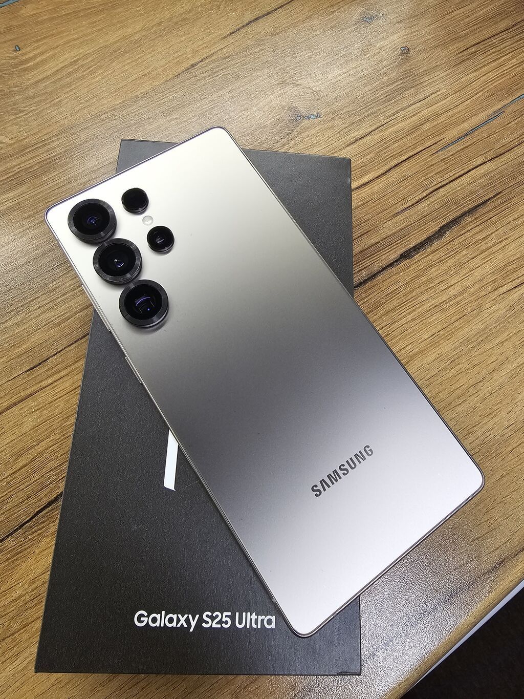 Samsung Galaxy S25 Ultra, Б/у, 256 ГБ, цвет - Серый, 2 SIM: фото 3