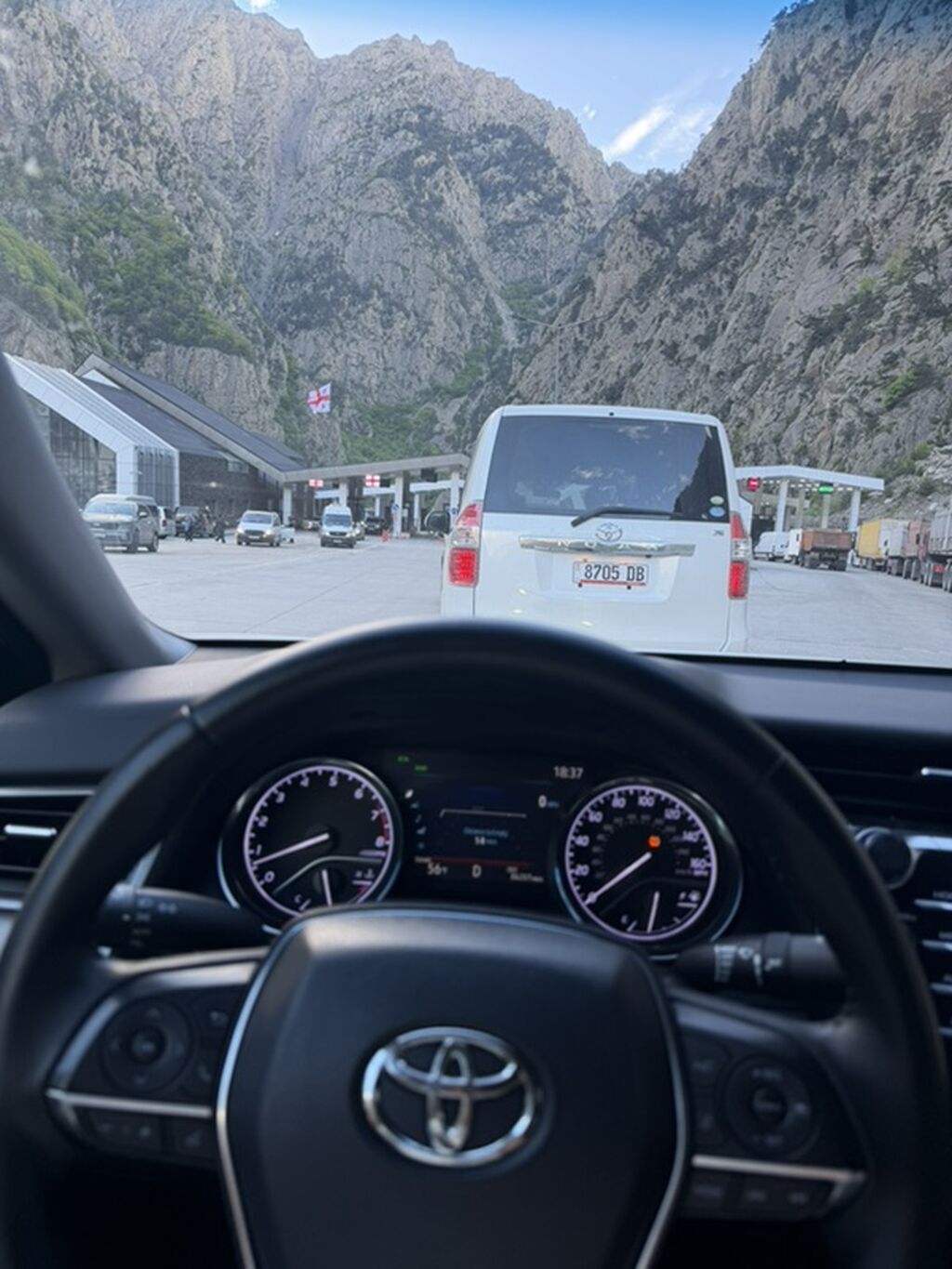Toyota Camry: 2020 г., 2.5 л, Автомат, Бензин, Седан — фото 8