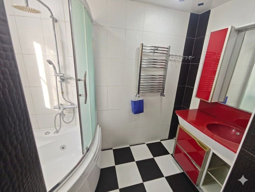 Yasamal rayonu, İnşaatçılar metrosunun yaxını, ATS yanında, yeni